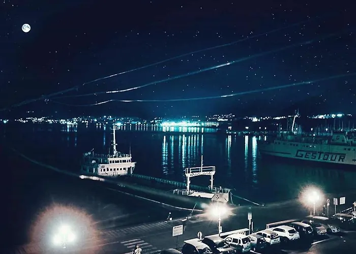 Sole Luna Mare Pozzuoli